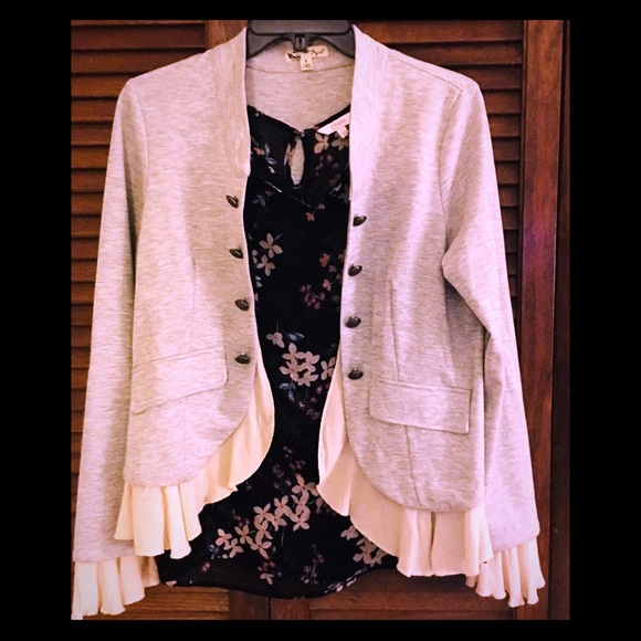 Jacket - Picture 1 of 8